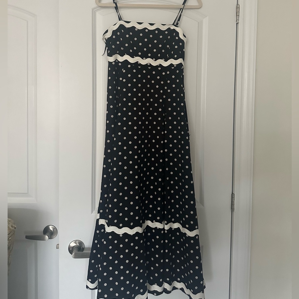 Elegant Black and White Polka Dot dress, Sim & Sam Scalloped Midi Dress - Picture 2 of 6